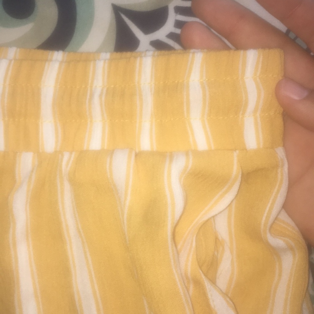 drawstring shorts - Picture 3 of 6